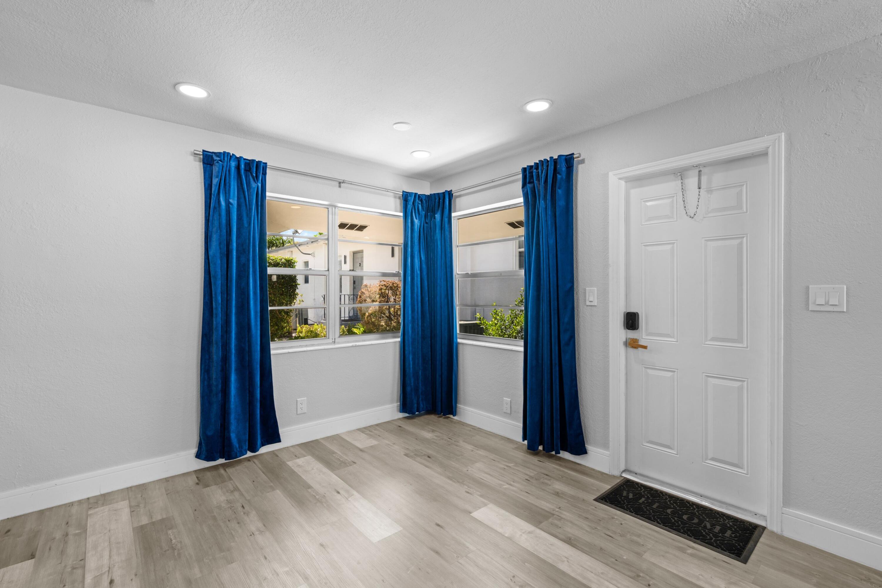 1301 NE 16TH Terrace 1-9