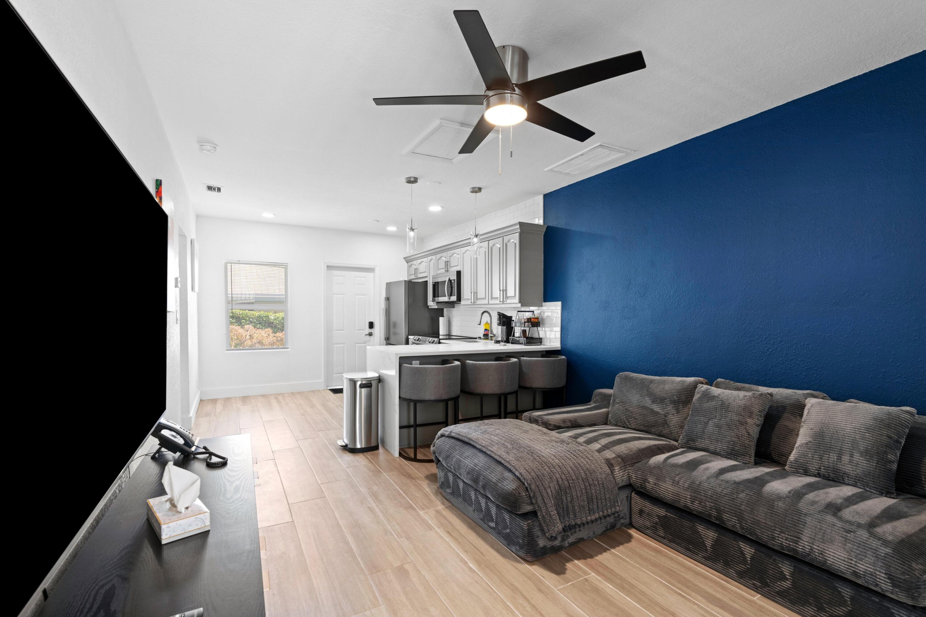 1301 NE 16TH Terrace 1-9