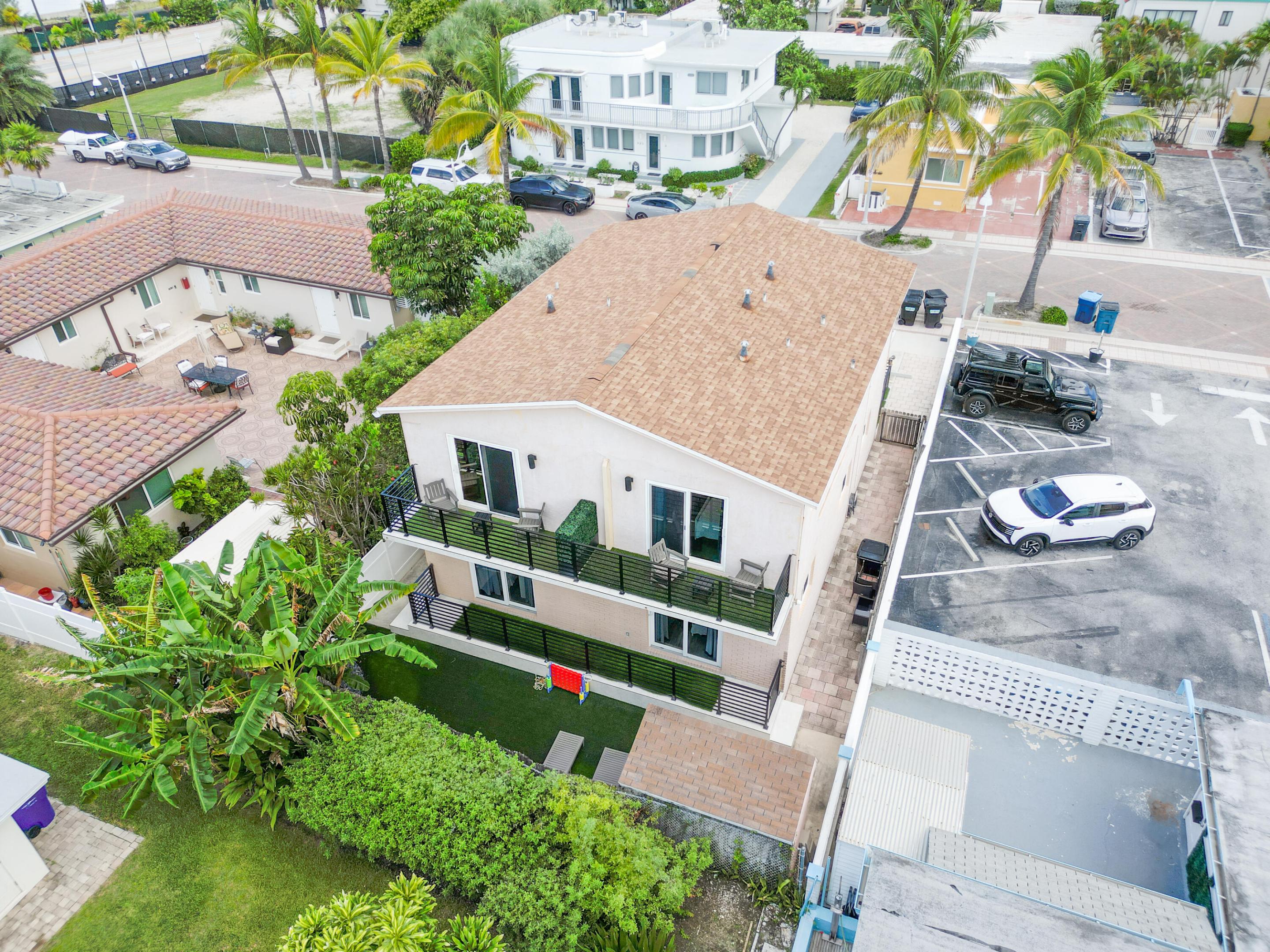 324 ROOSEVELT Street