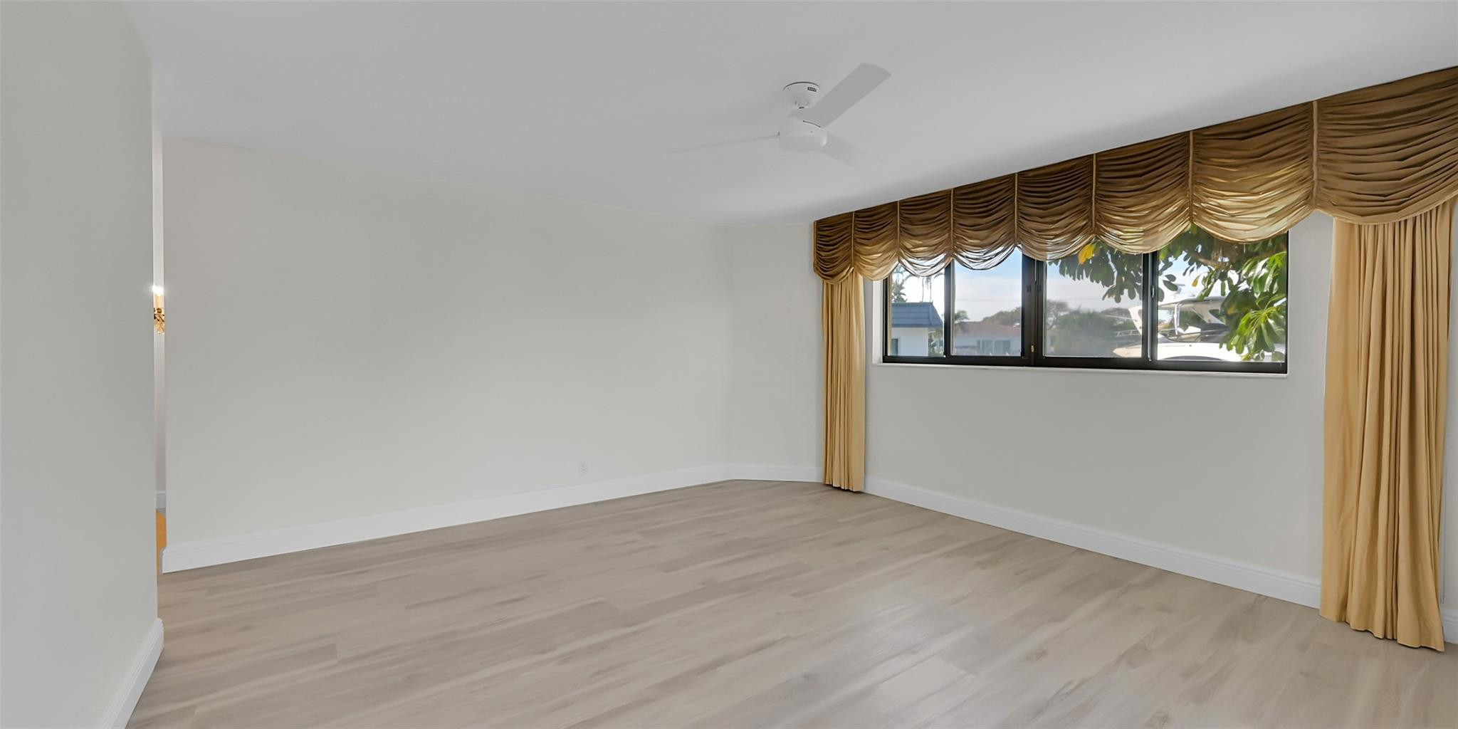 3111 NE 56th Court