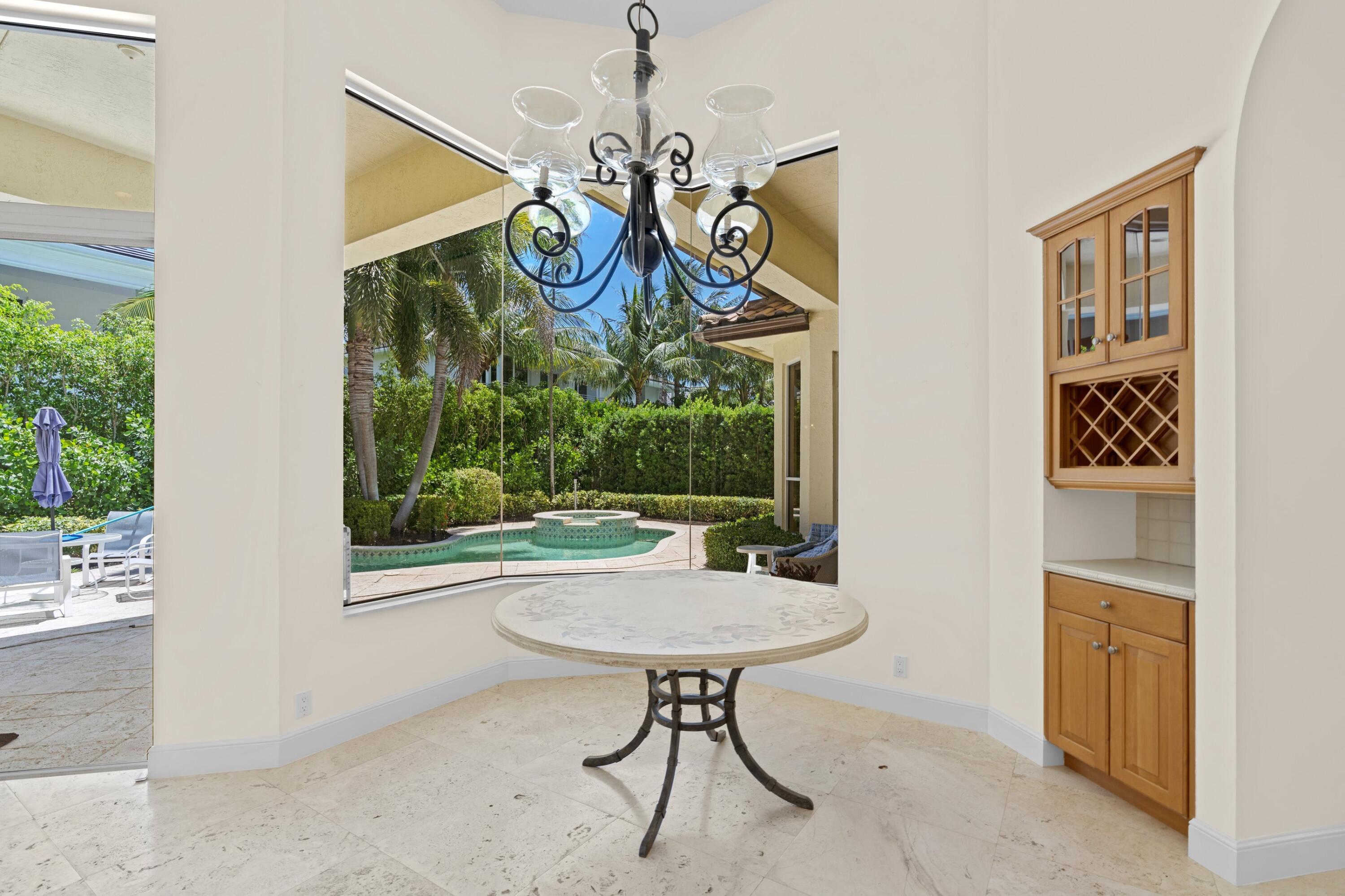 2338 W Maya Palm Drive