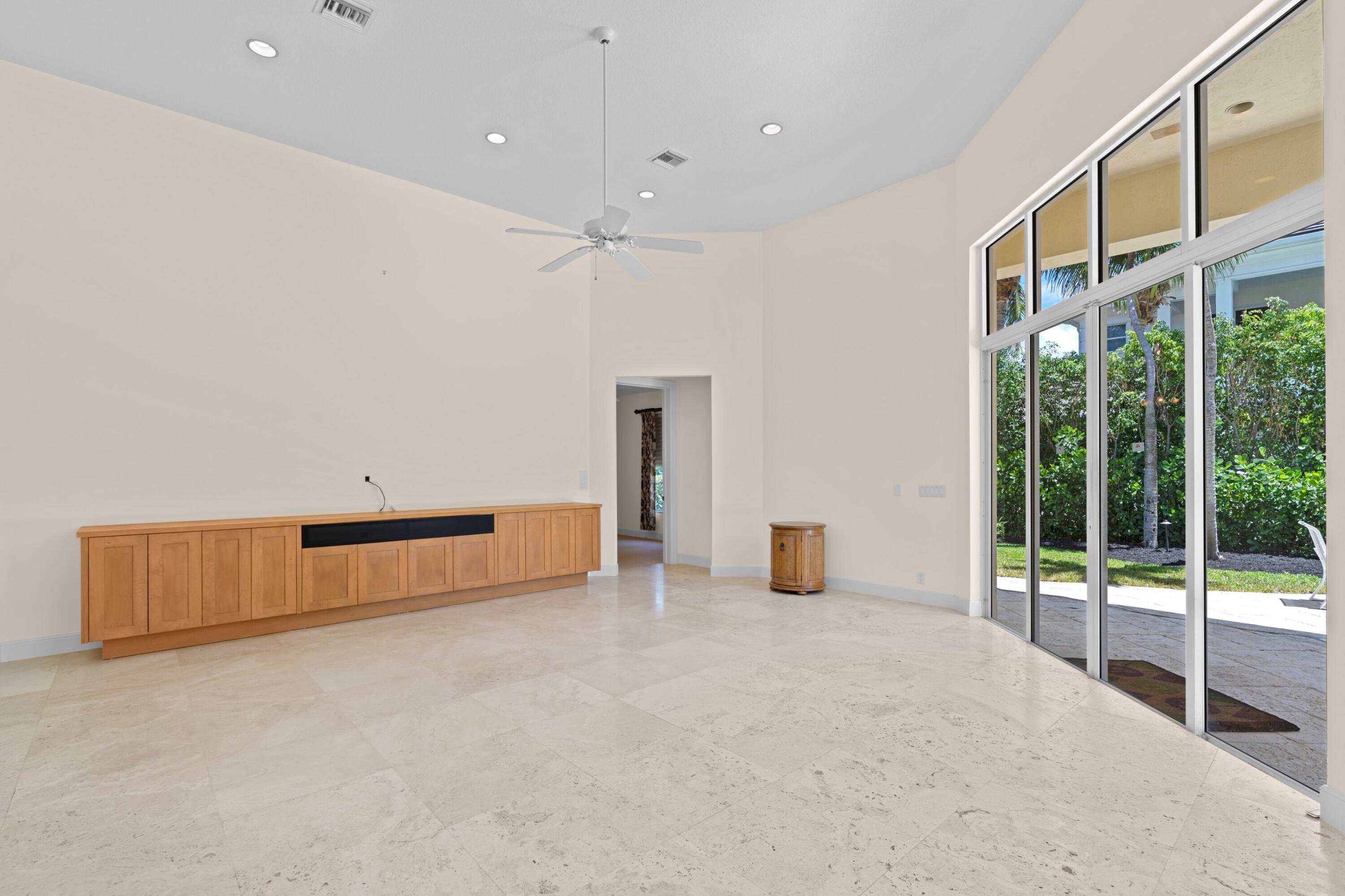 2338 W Maya Palm Drive