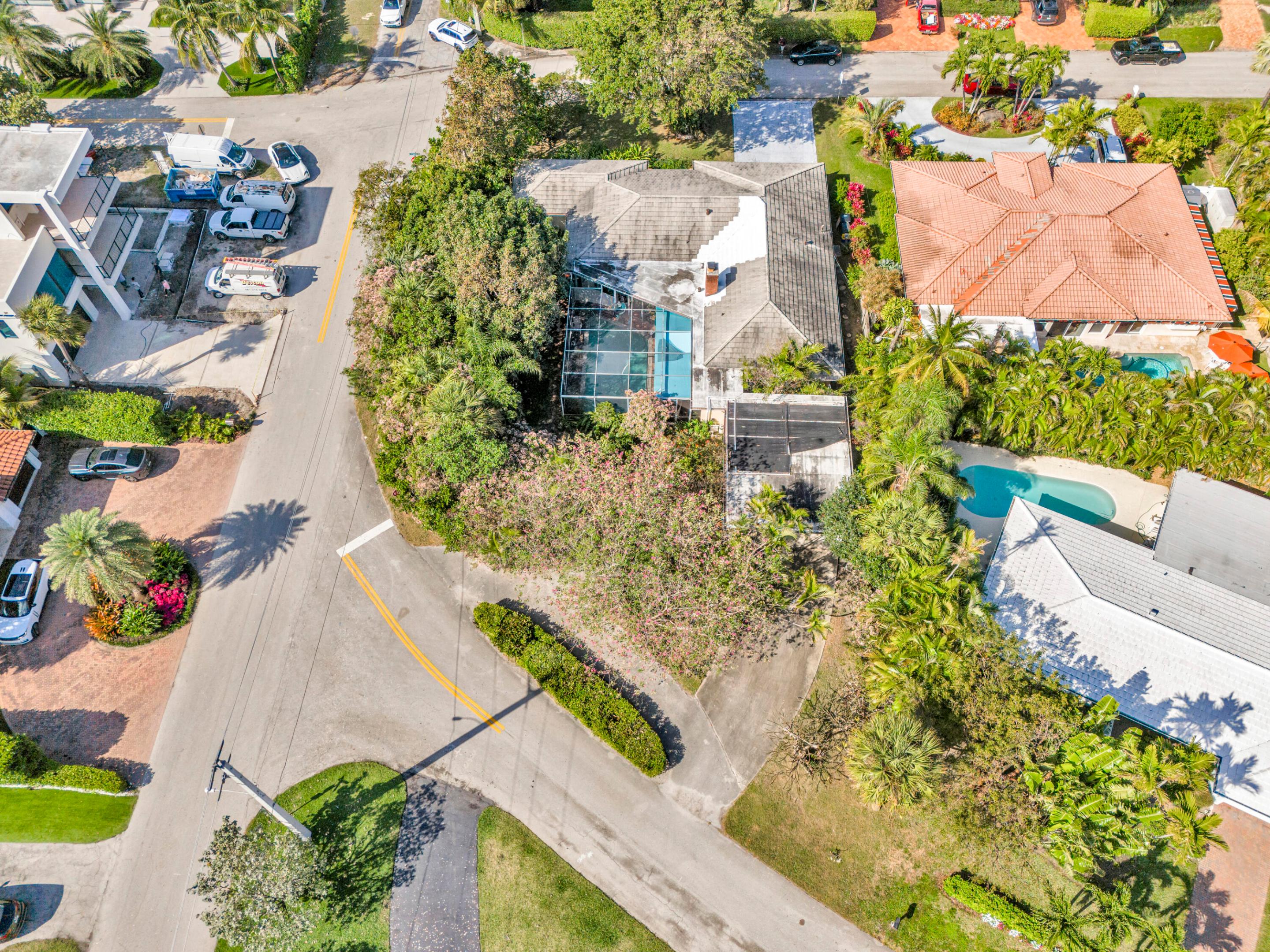 100 NE Spanish Trail