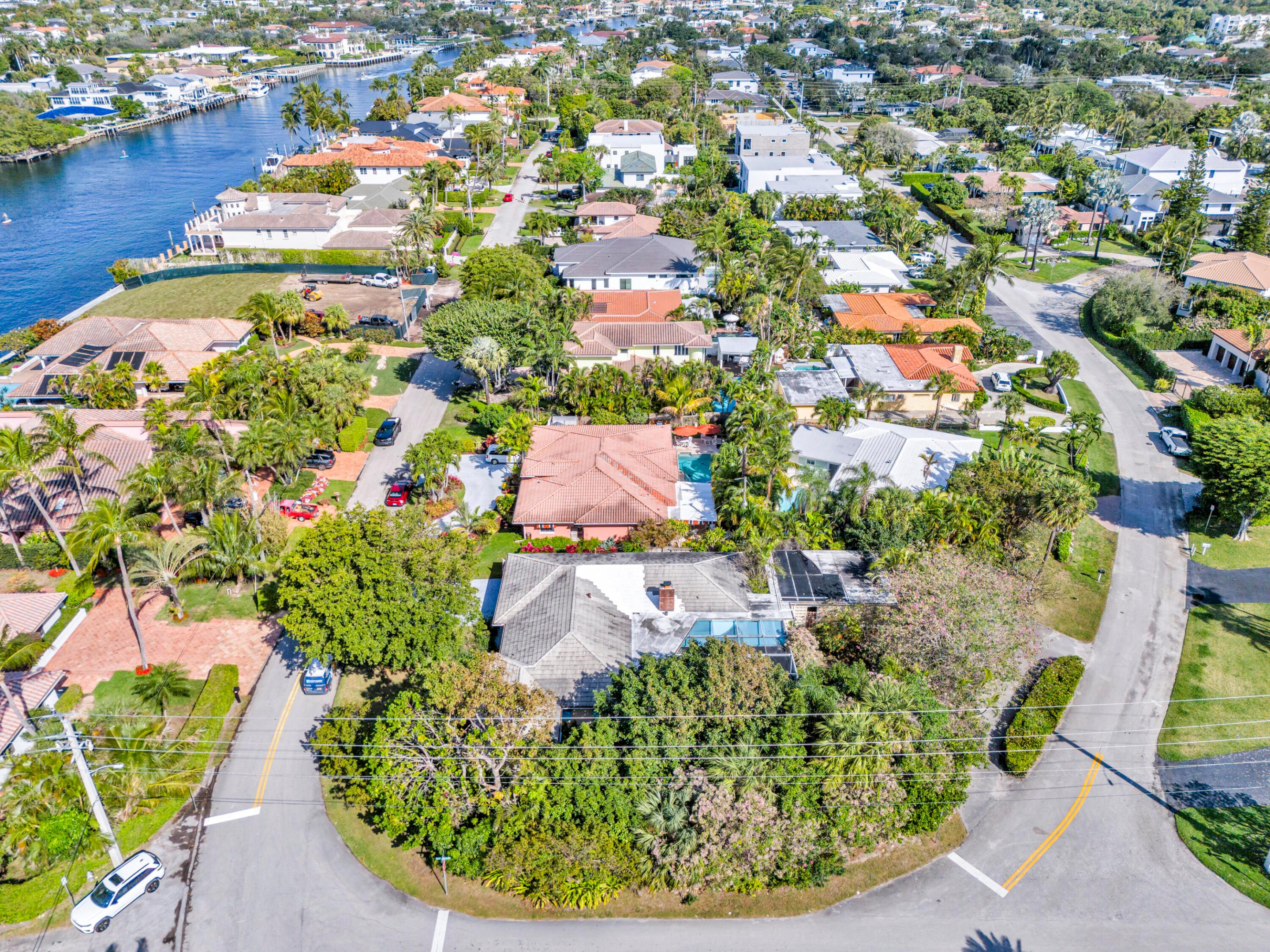 100 NE Spanish Trail