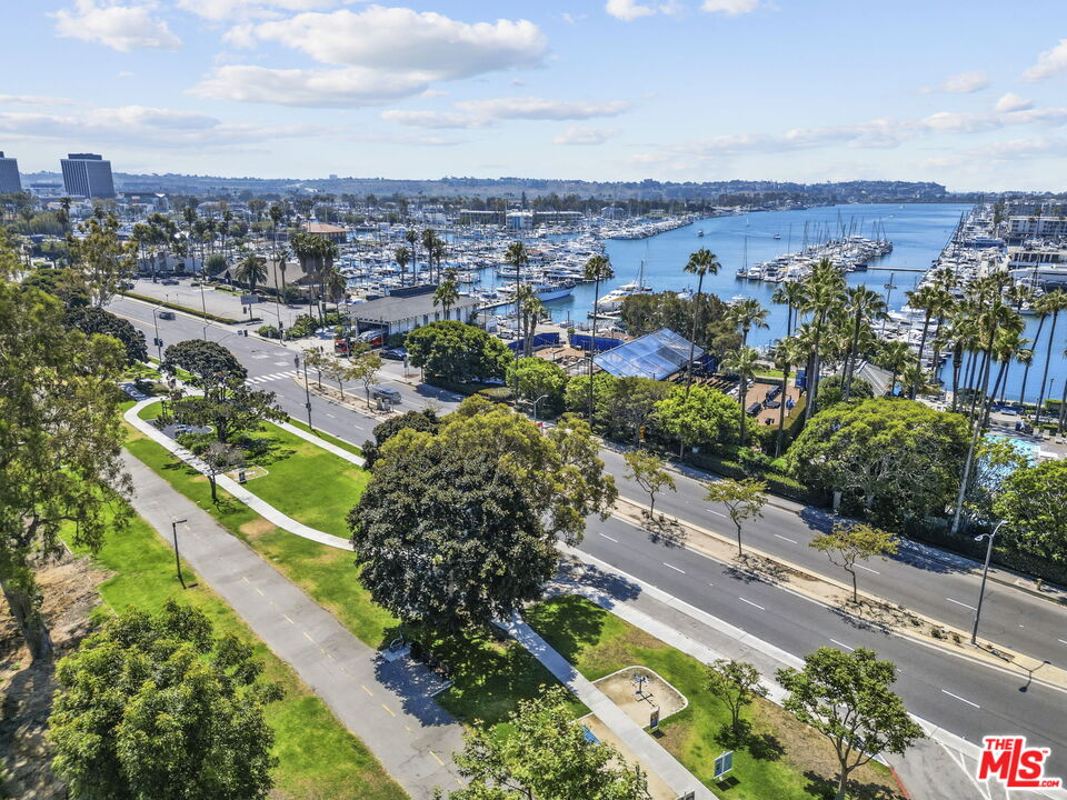 12515 Pacific Ave Unit: 208