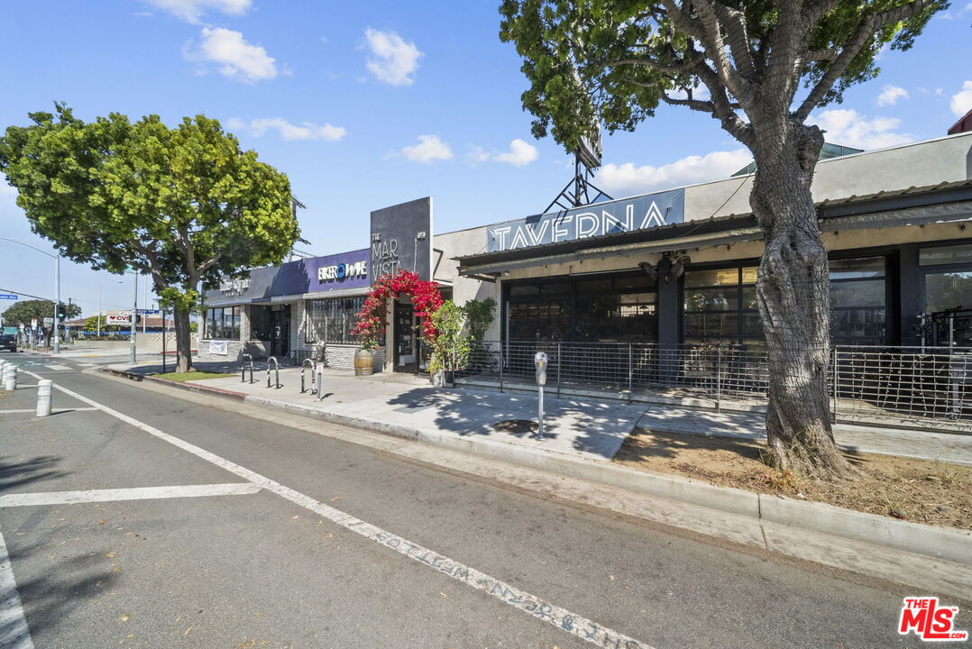 12515 Pacific Ave Unit: 208