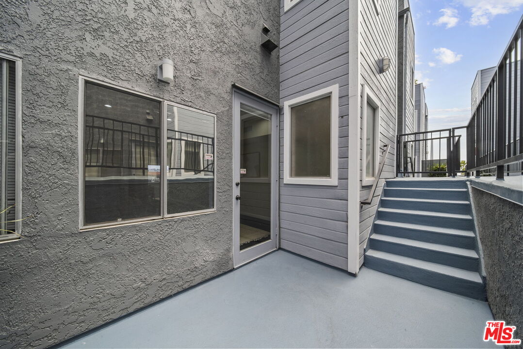 12515 Pacific Ave Unit: 208