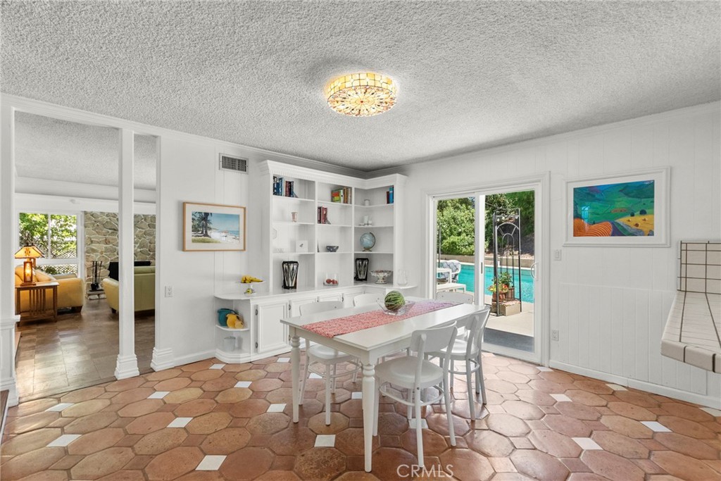 23513 Schoenborn Street