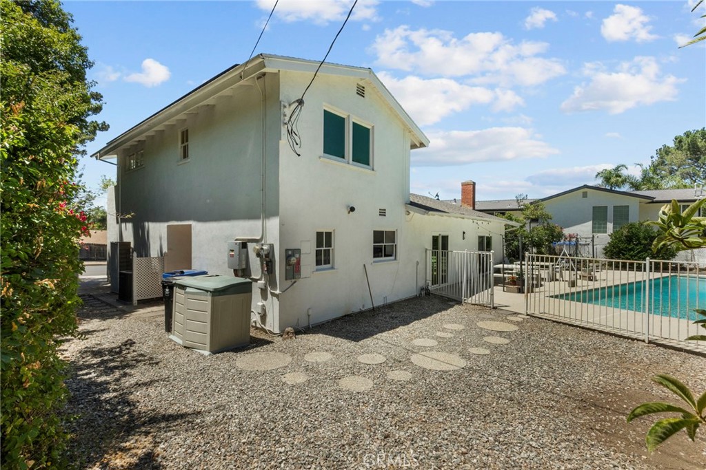 23513 Schoenborn Street