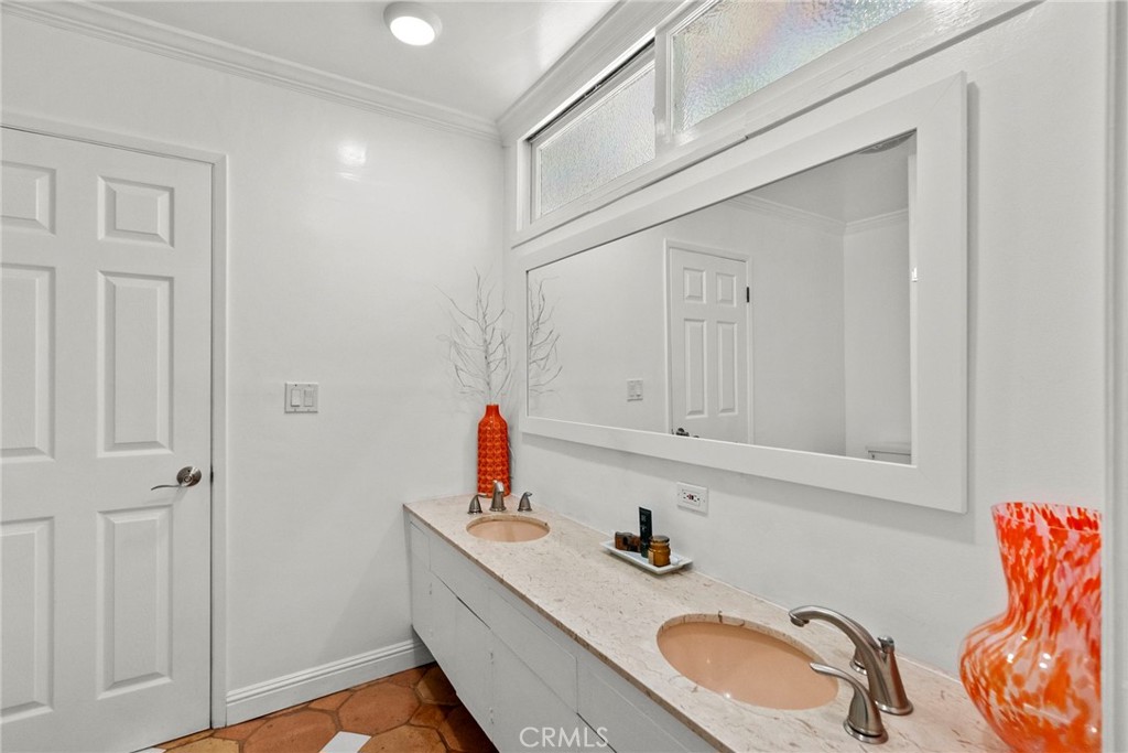 23513 Schoenborn Street