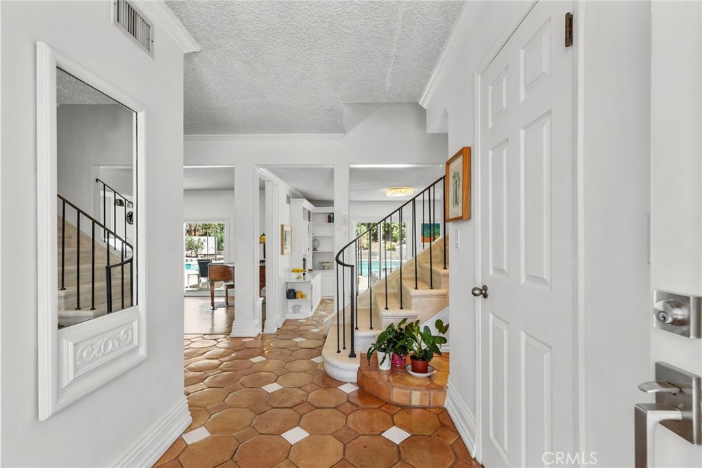 23513 Schoenborn Street