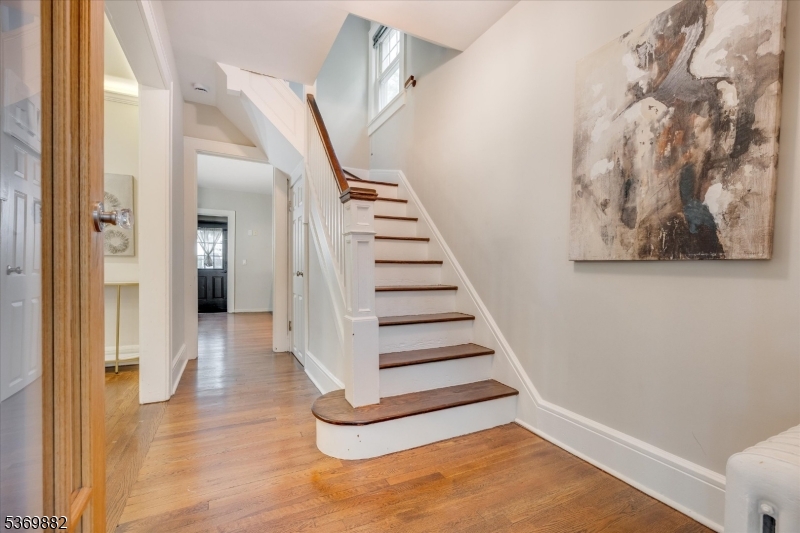 92 E Bradford Ave