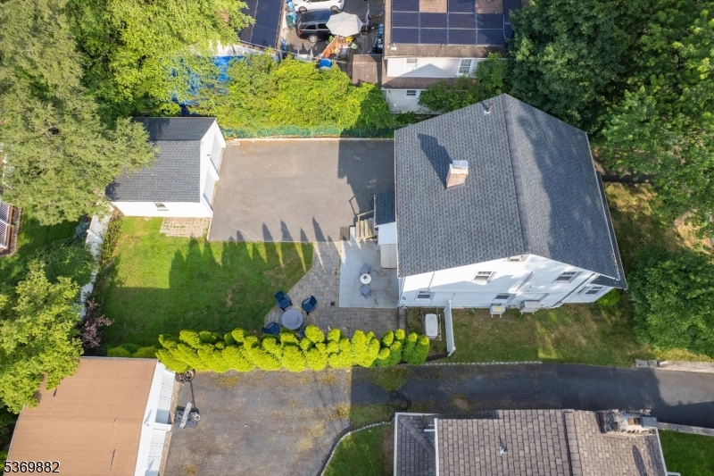 92 E Bradford Ave