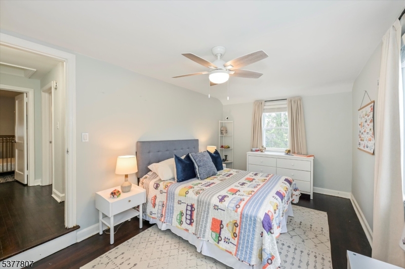 40 Eaton Pl