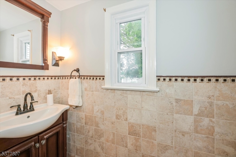 40 Eaton Pl