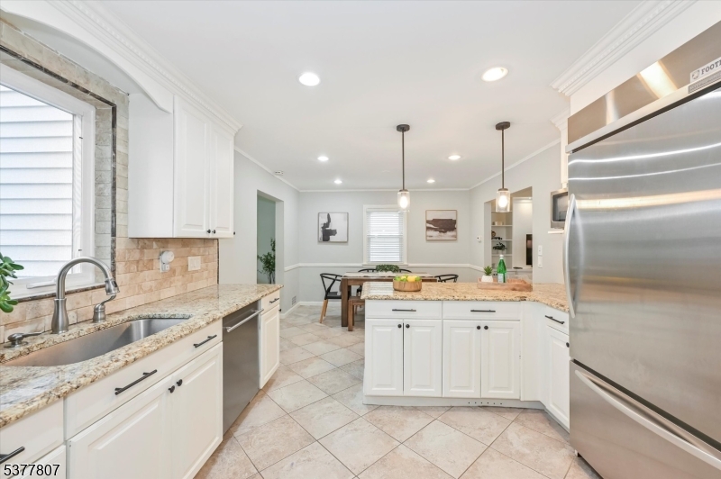 40 Eaton Pl