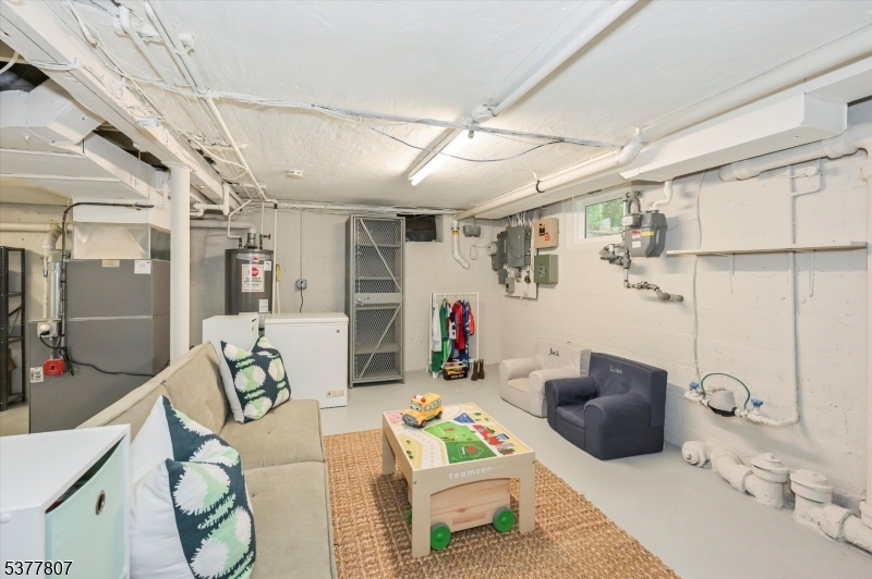 40 Eaton Pl