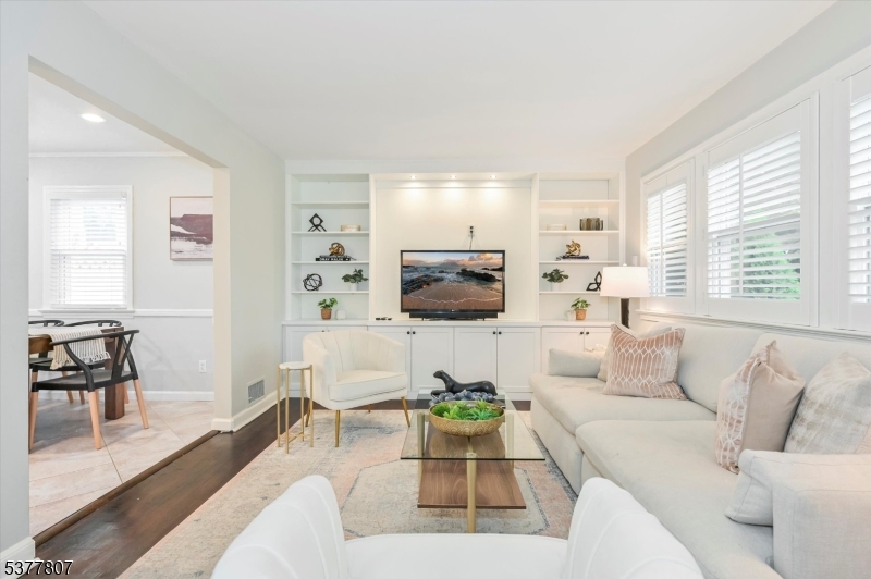 40 Eaton Pl