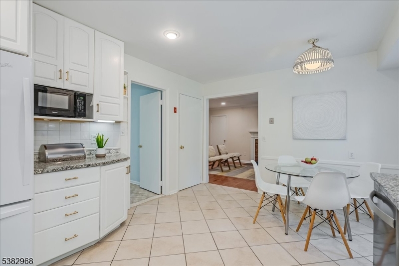 21 Symor Dr
