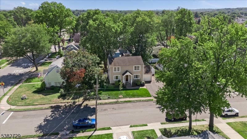 14-08 Floral Ave