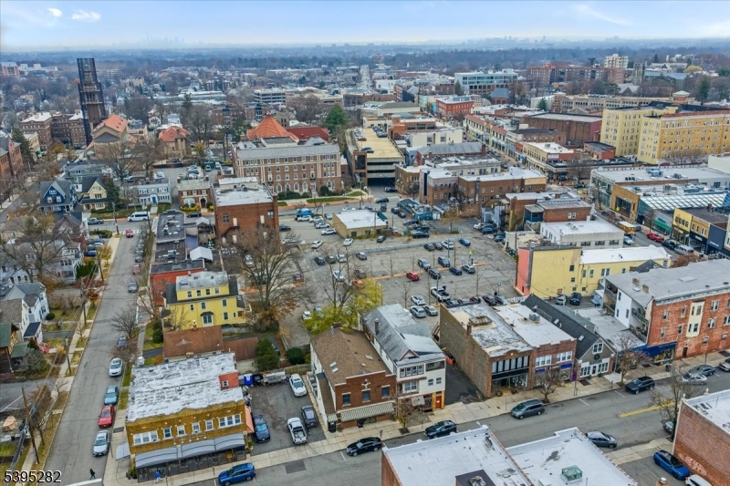 15 Midland Ave