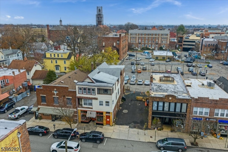 15 Midland Ave