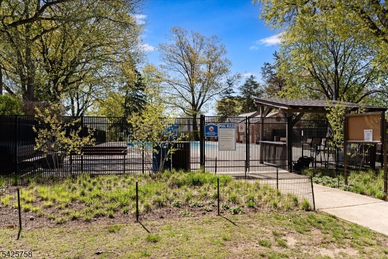20 Remington Rd