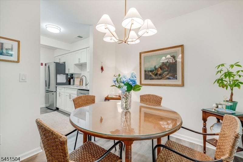 34 Loantaka Way K