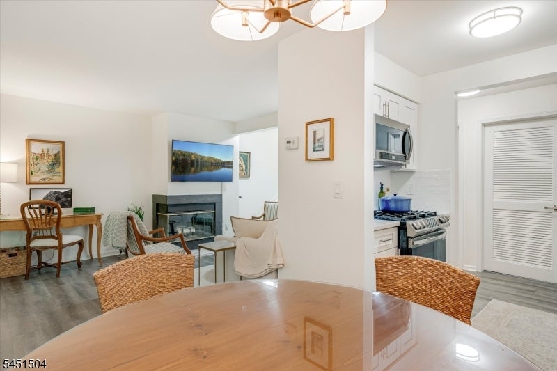 34 Loantaka Way K