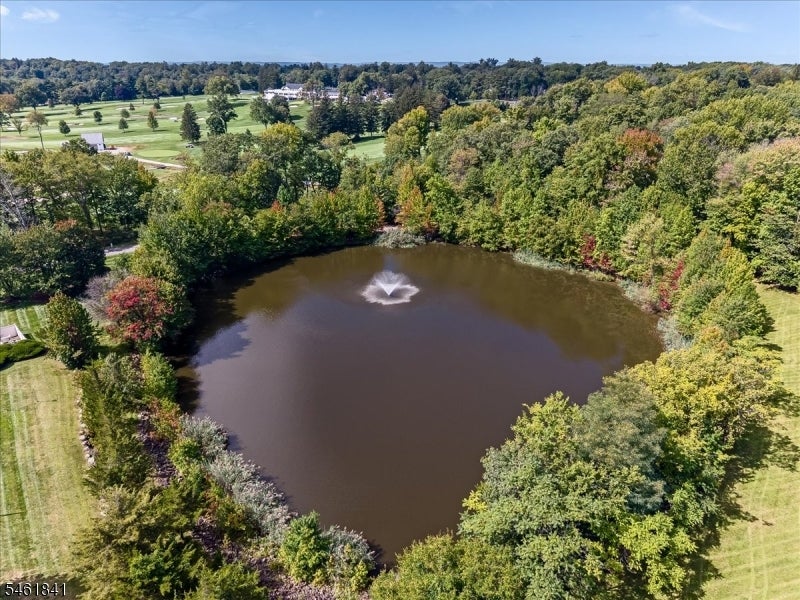 25 Knutsen Dr