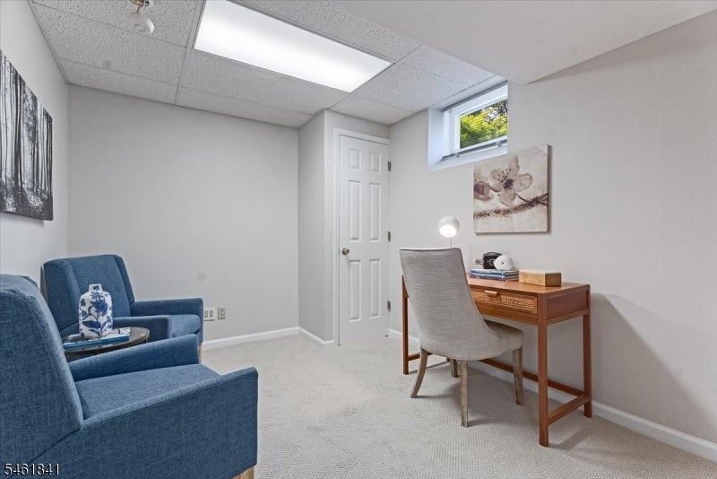 25 Knutsen Dr