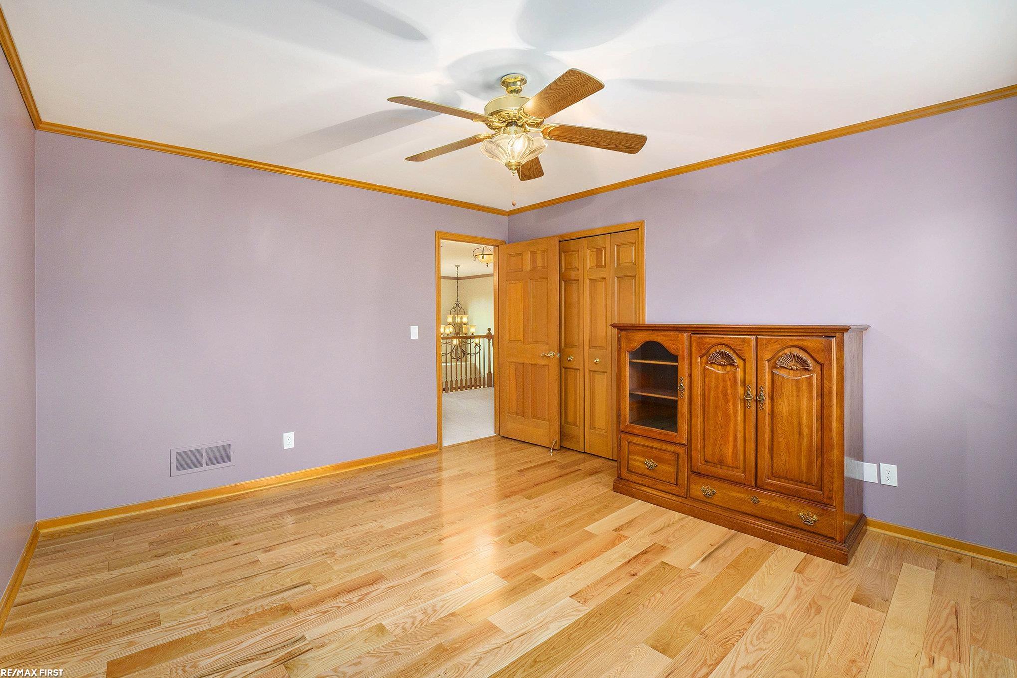 54310 Ridgeview Drive