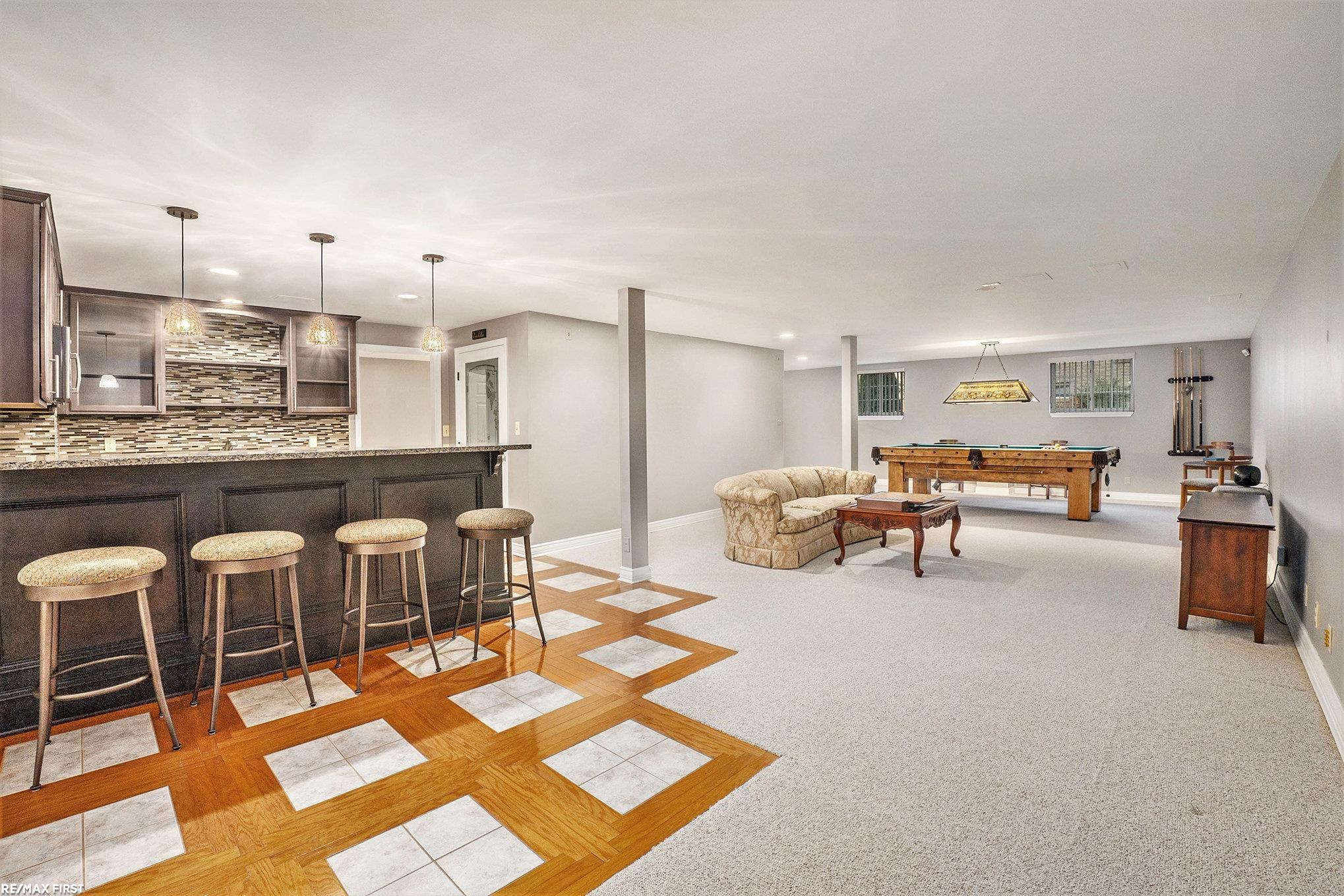 54310 Ridgeview Drive