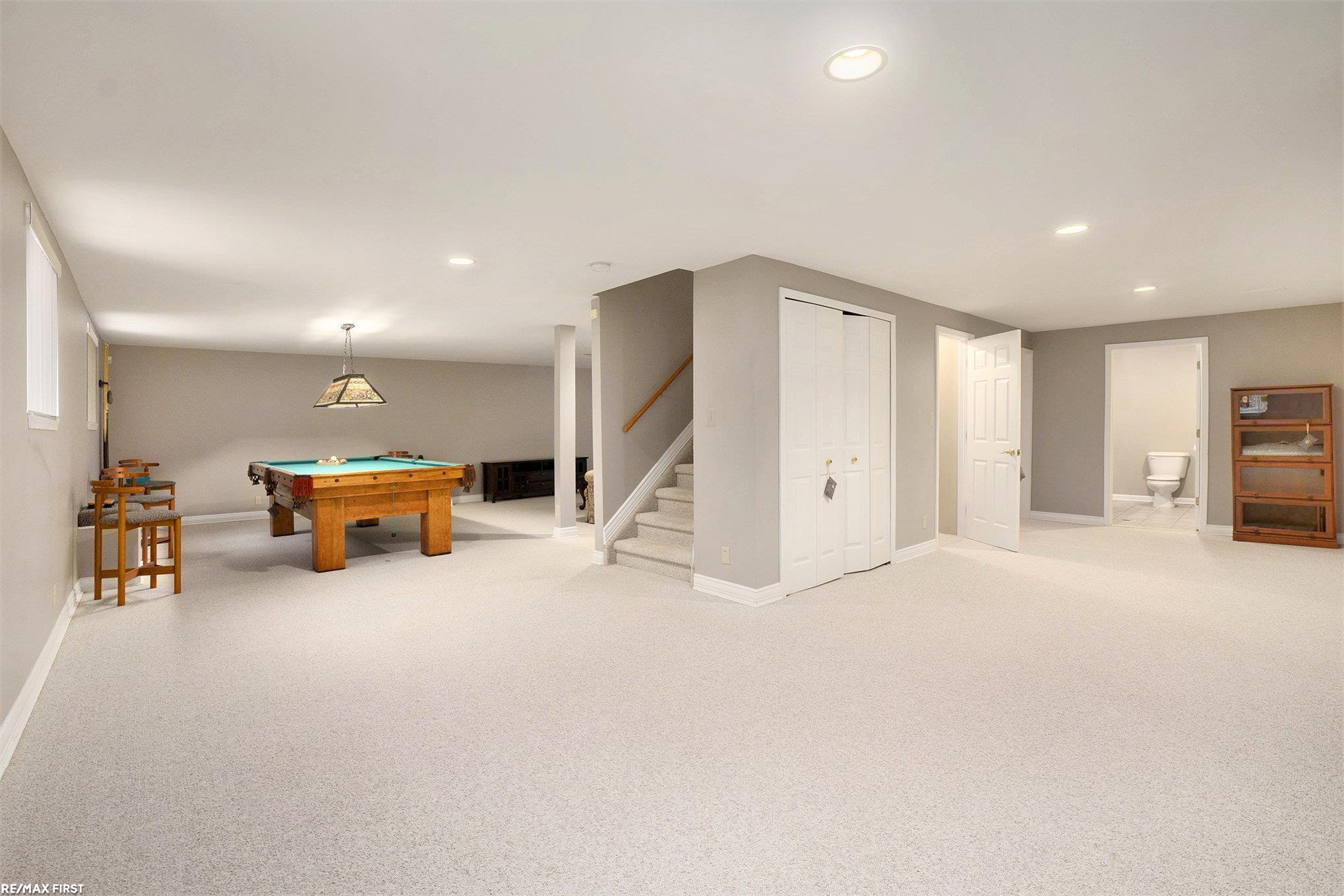 54310 Ridgeview Drive