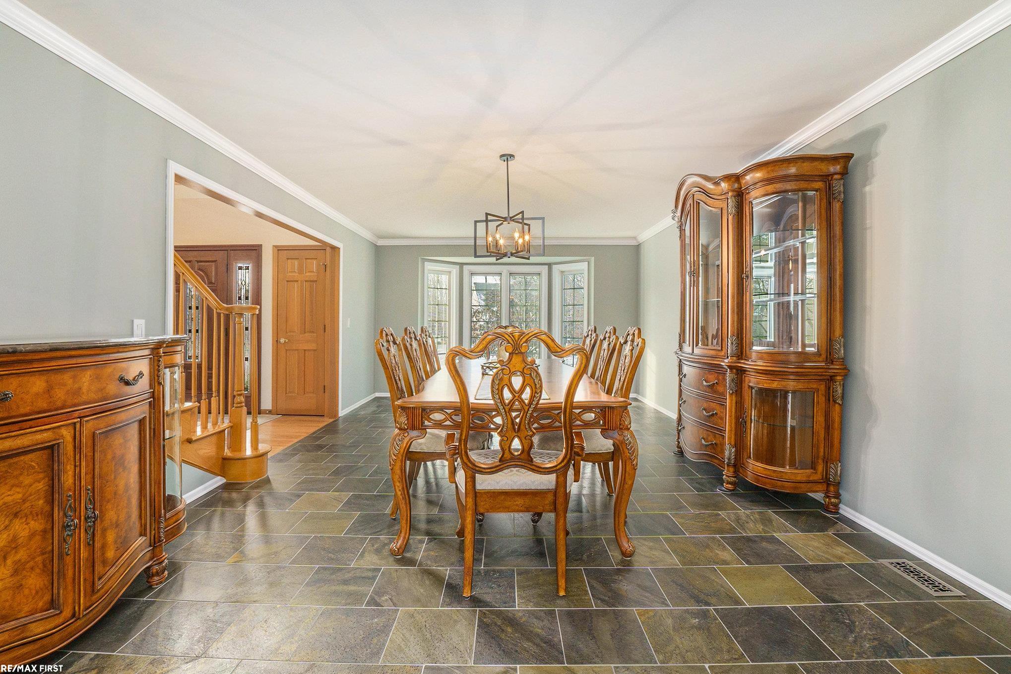 54310 Ridgeview Drive