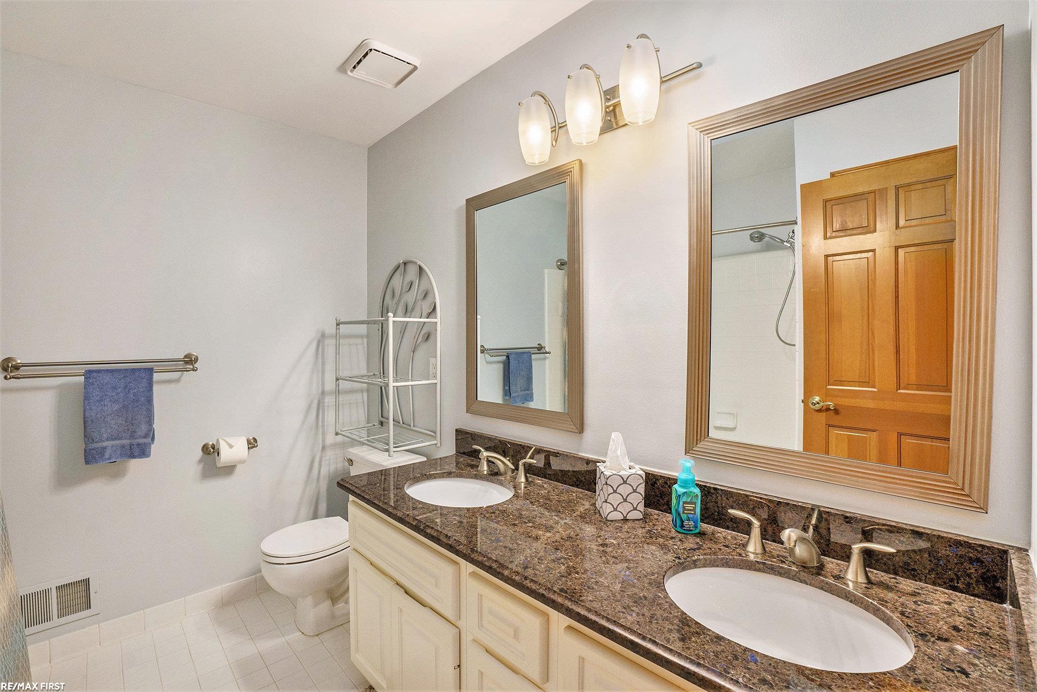 54310 Ridgeview Drive