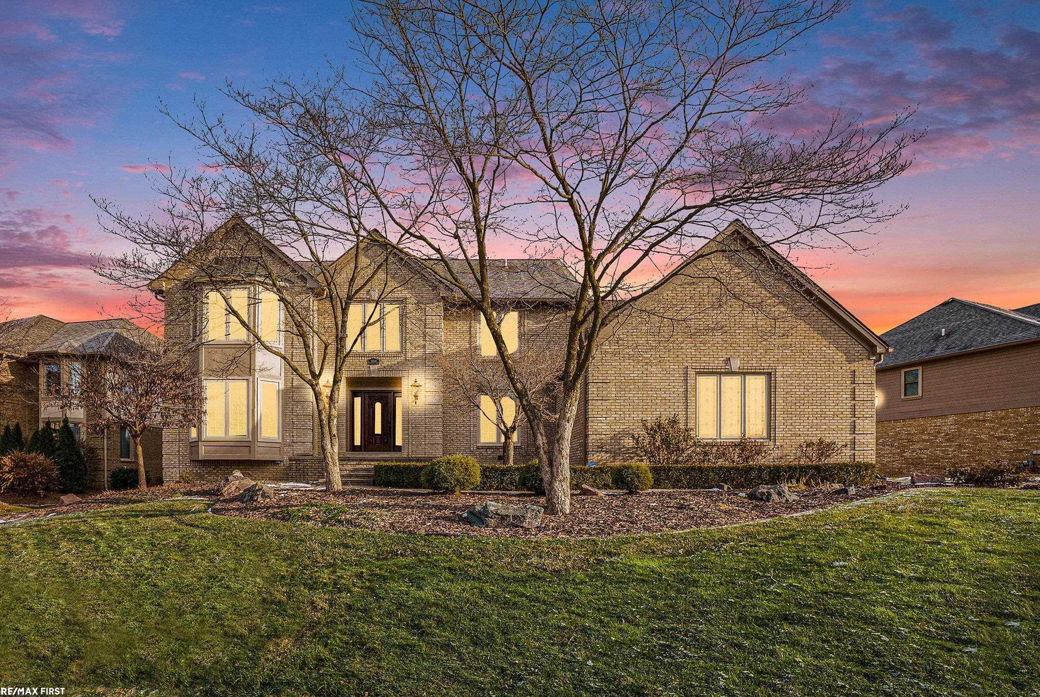54310 Ridgeview Drive