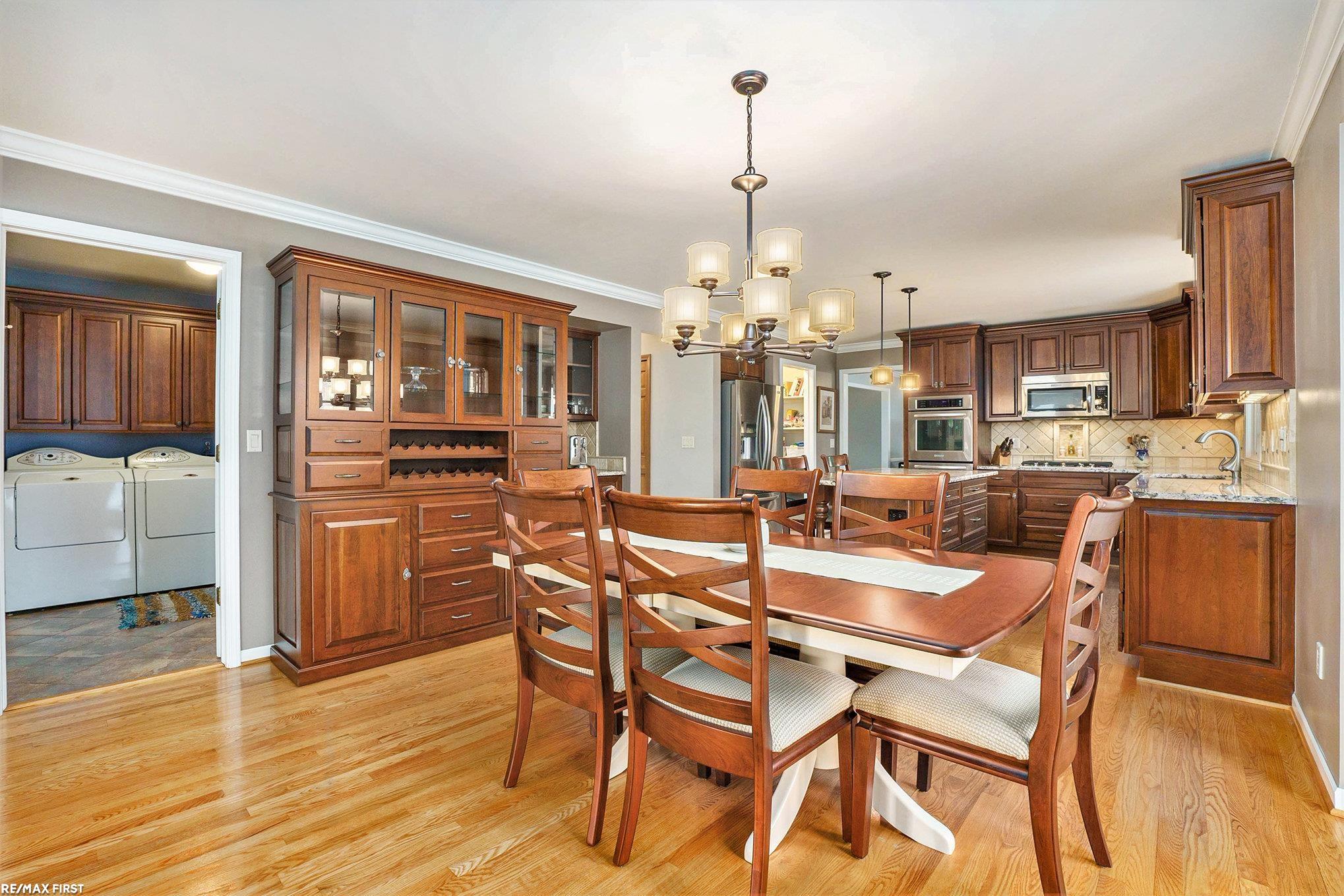 54310 Ridgeview Drive