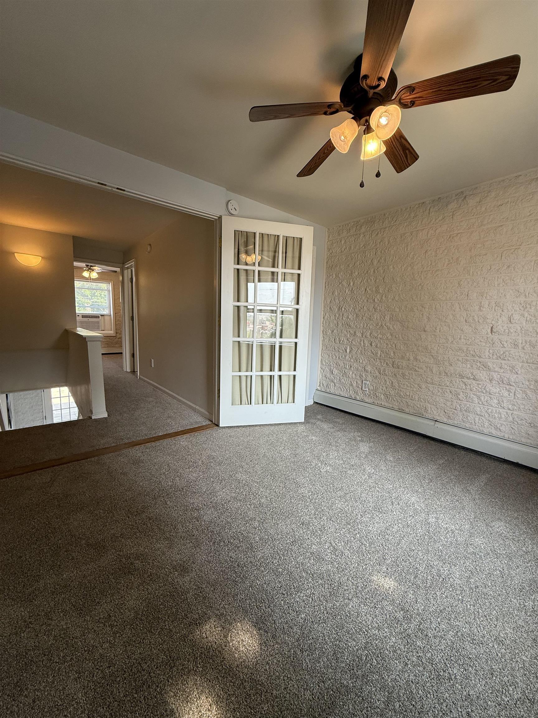 109 Floral Avenue