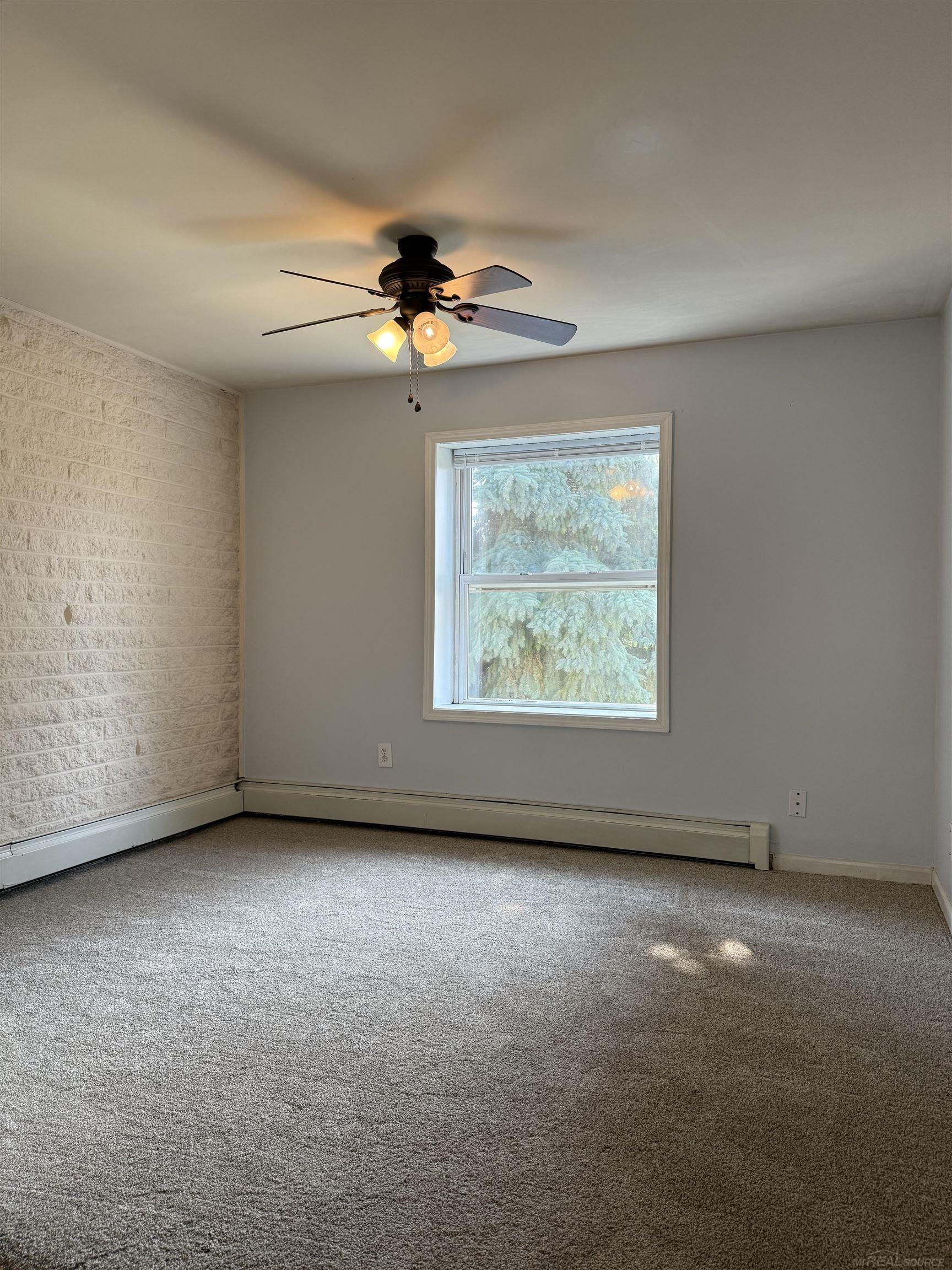 109 Floral Avenue