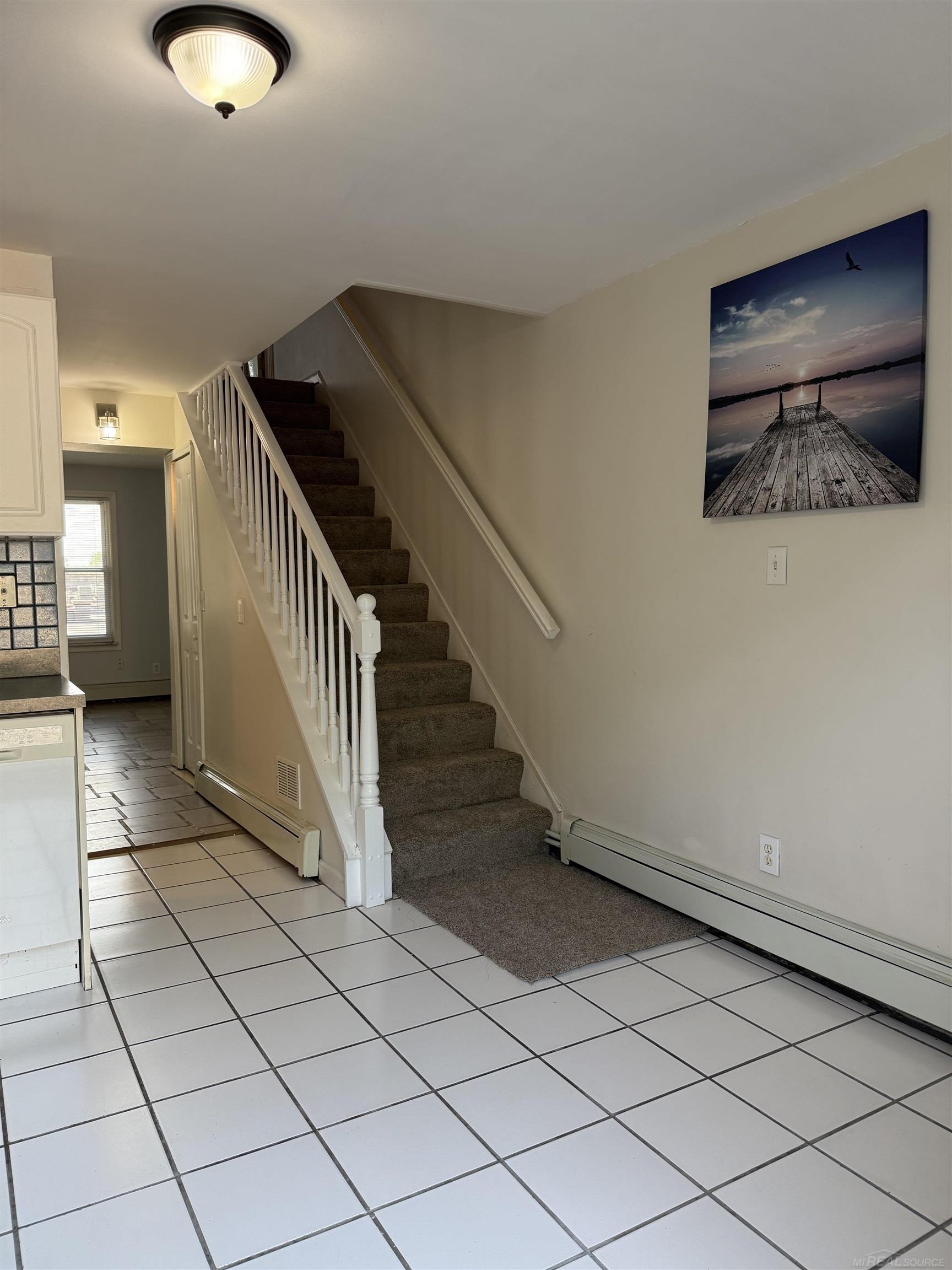 109 Floral Avenue