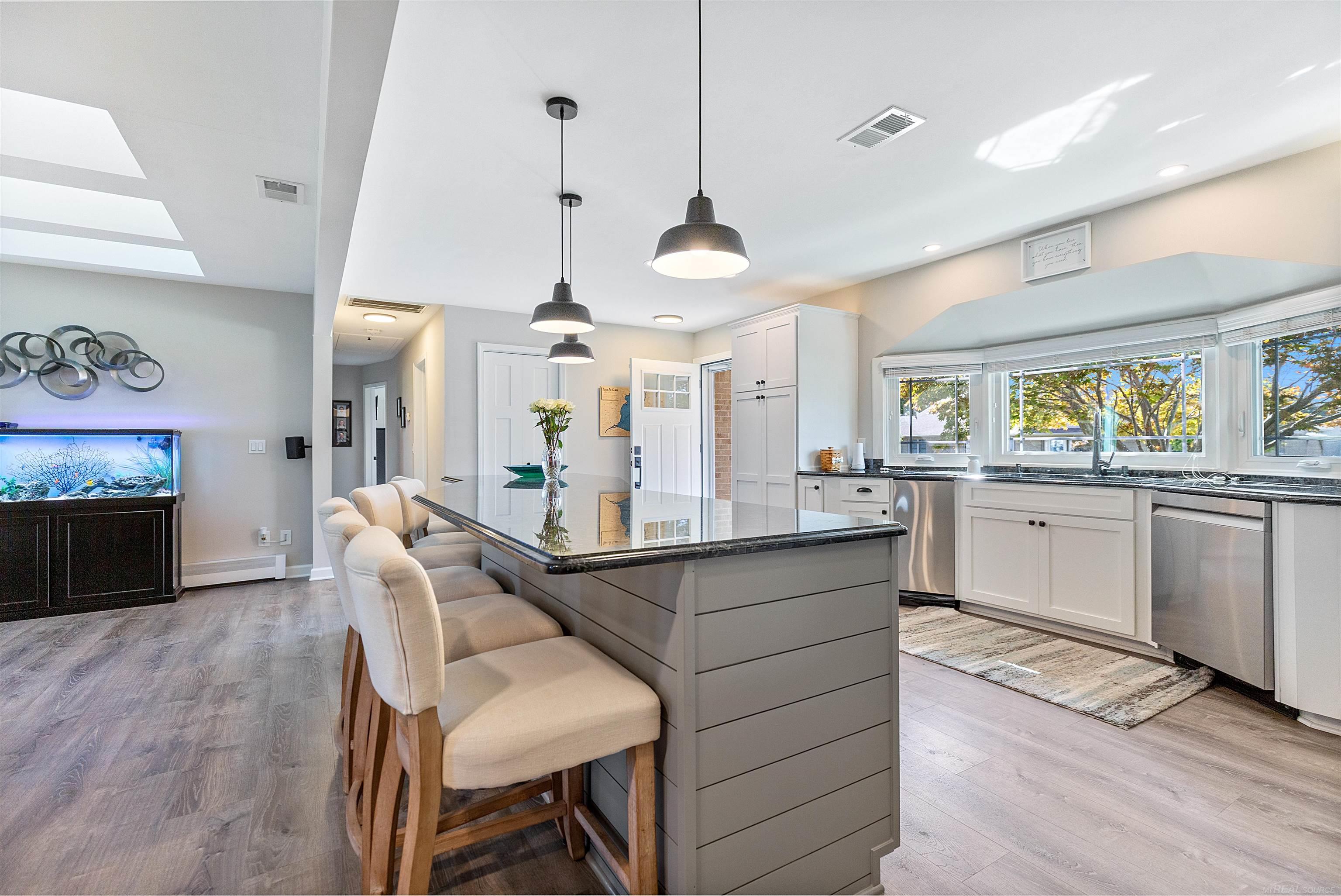 38098 Seaway Court