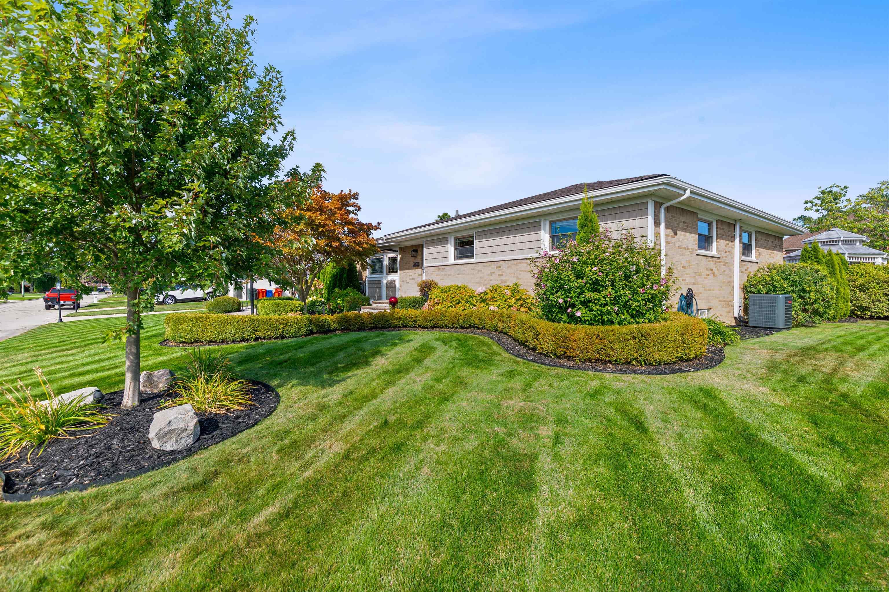 38098 Seaway Court