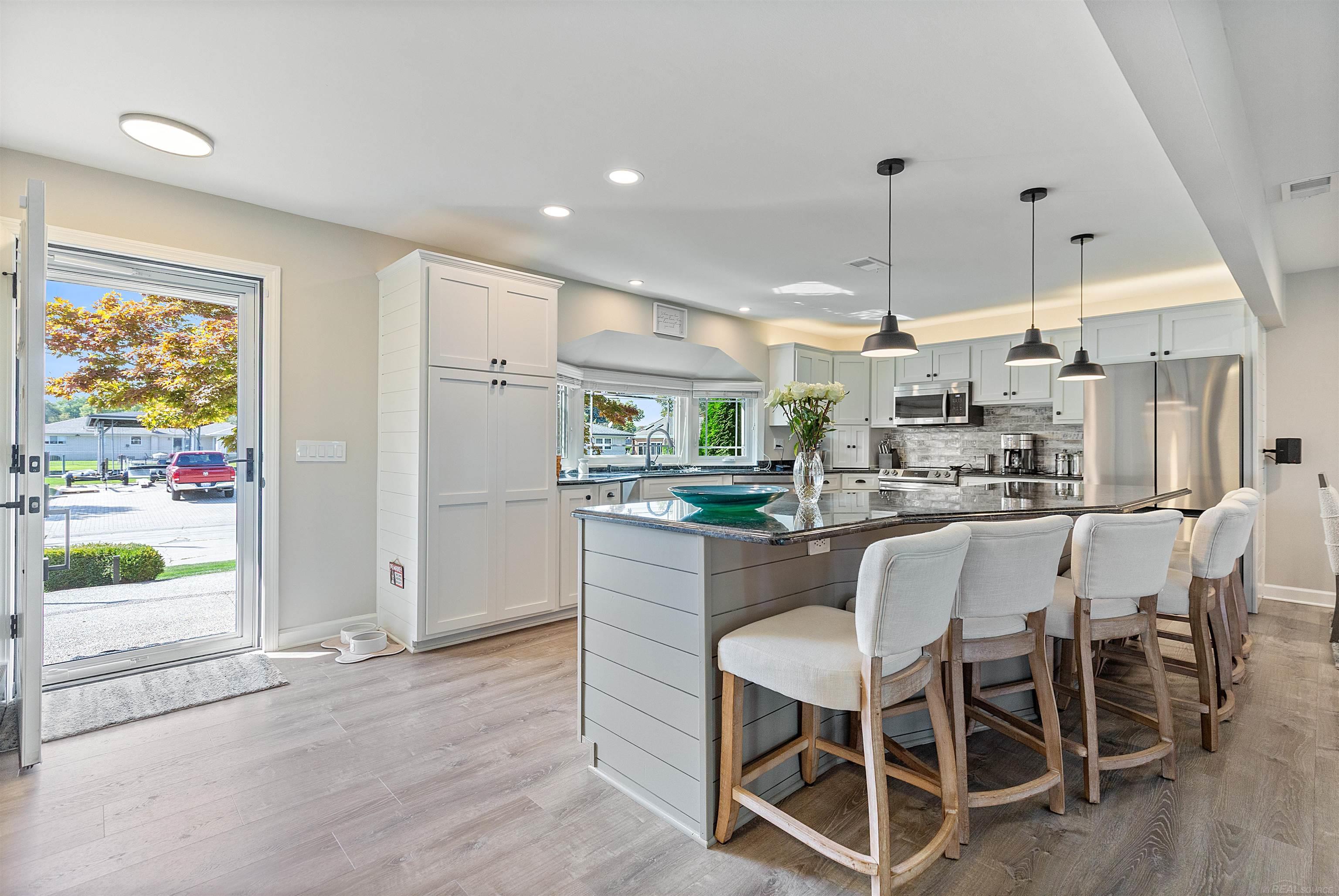 38098 Seaway Court