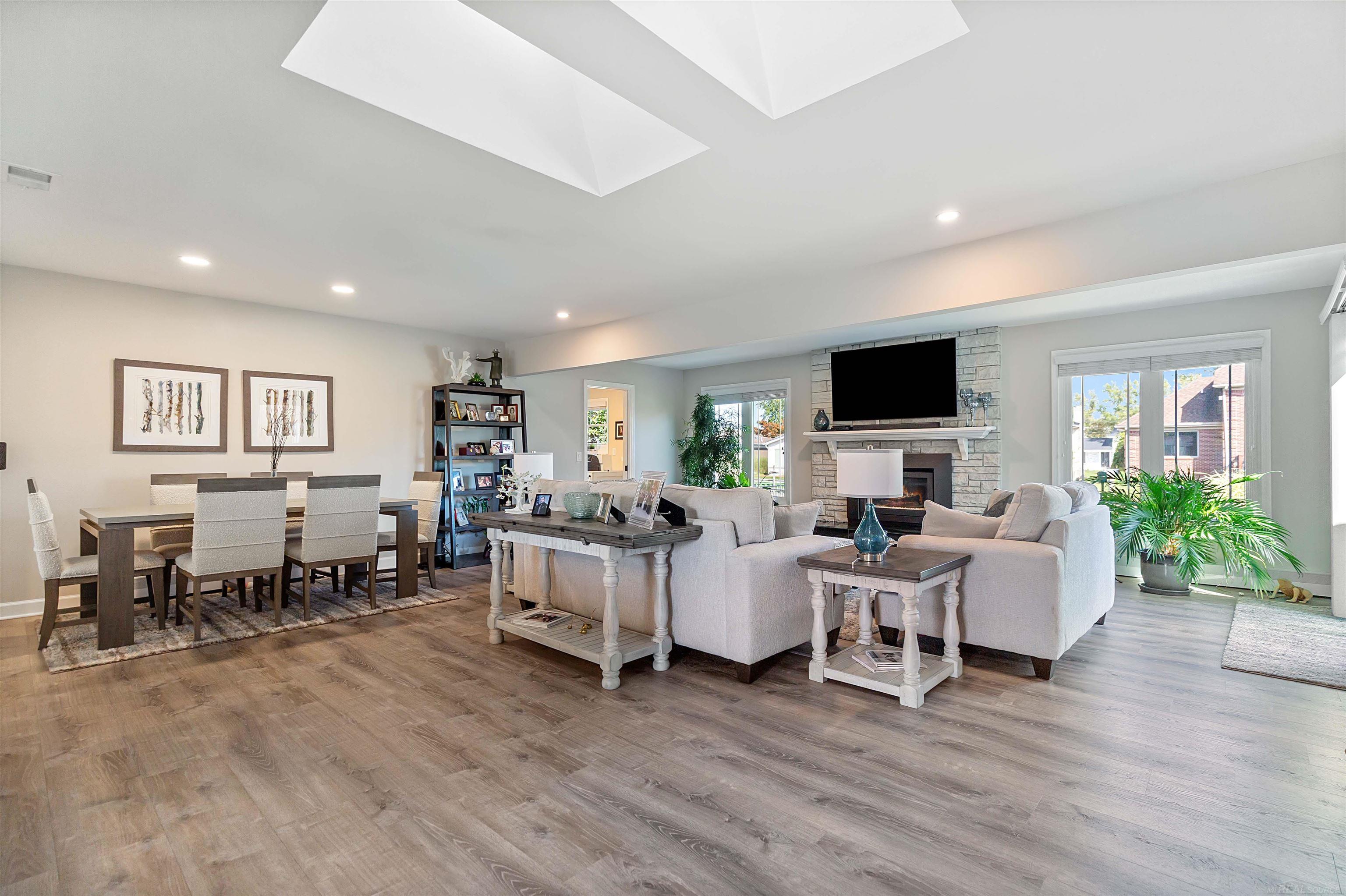38098 Seaway Court