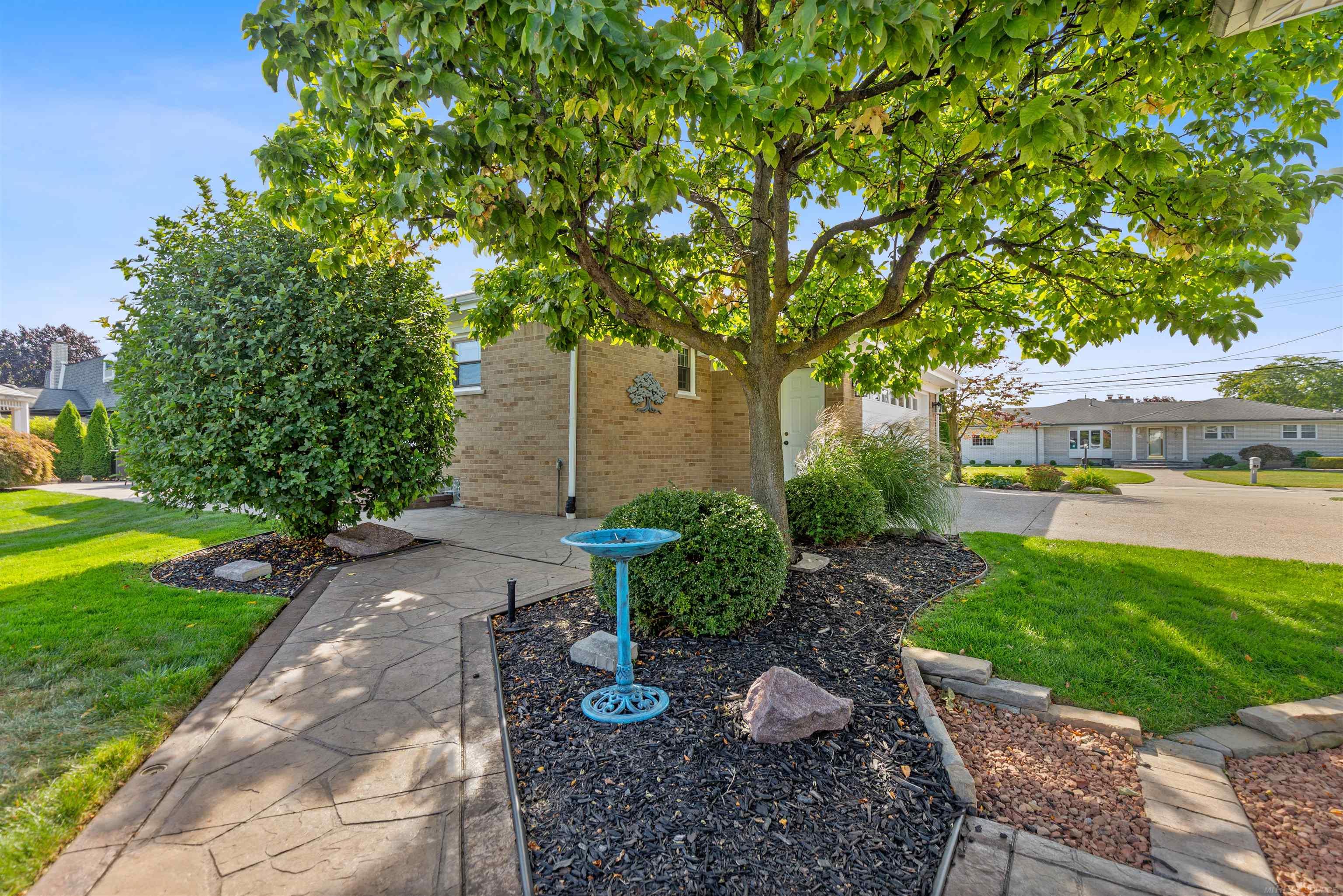 38098 Seaway Court