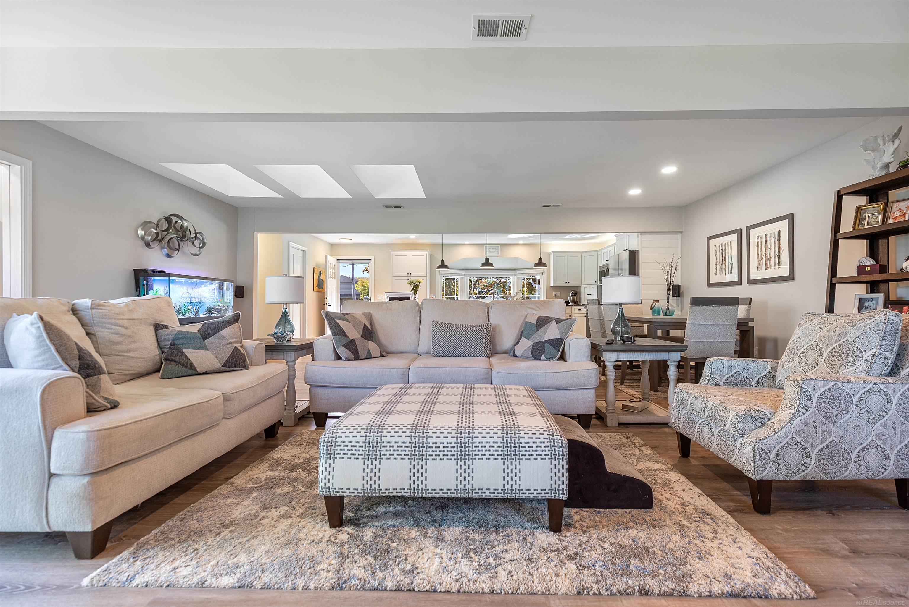 38098 Seaway Court