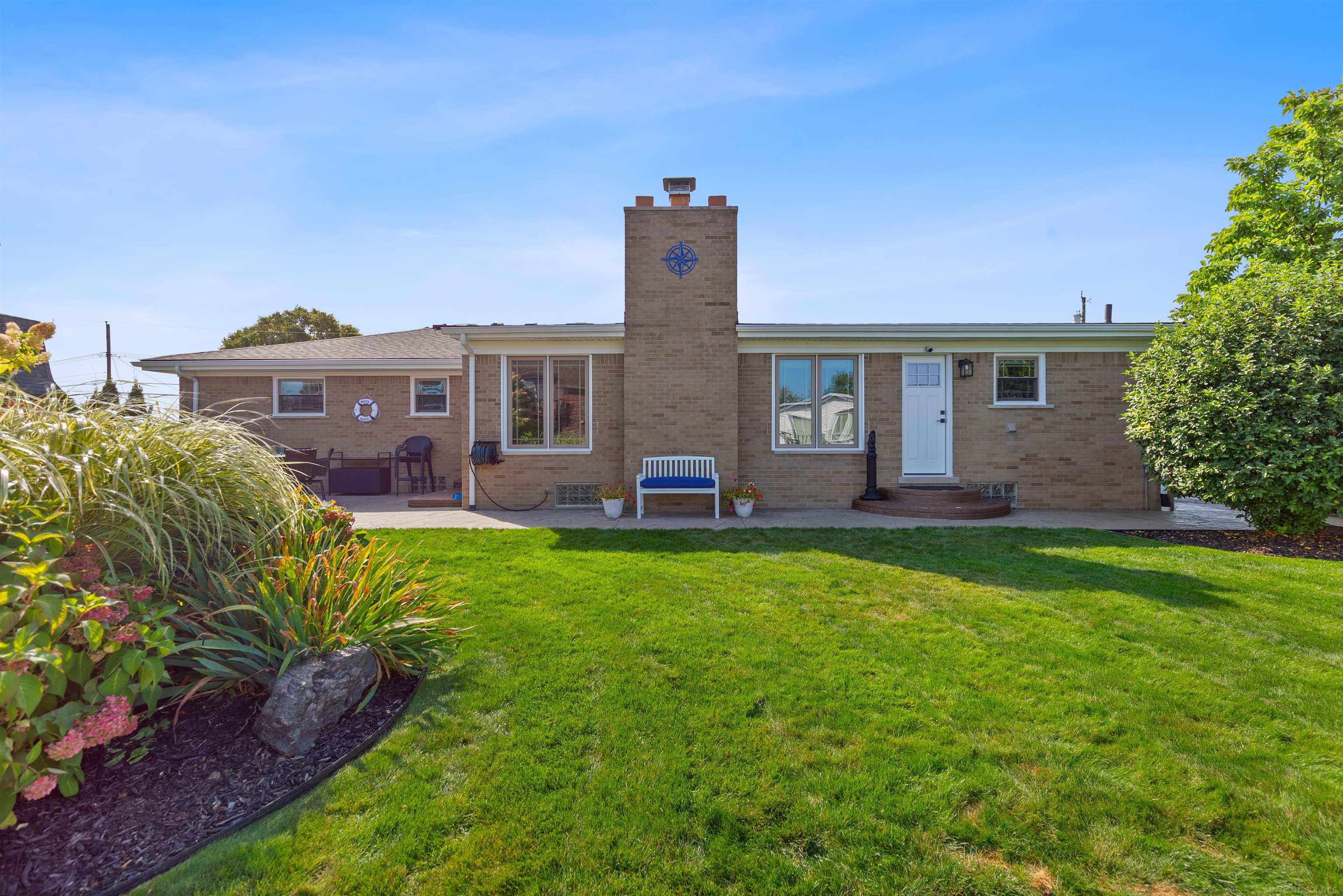 38098 Seaway Court