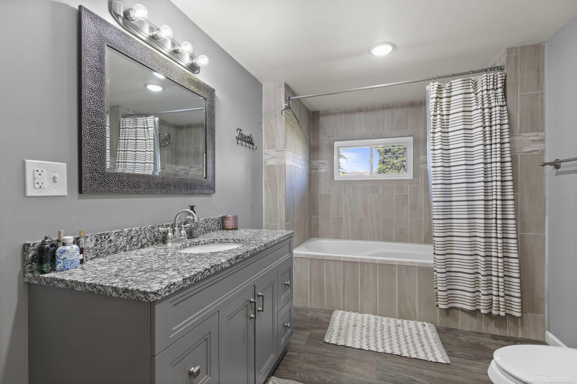 1713 Jenks Street, Port Huron