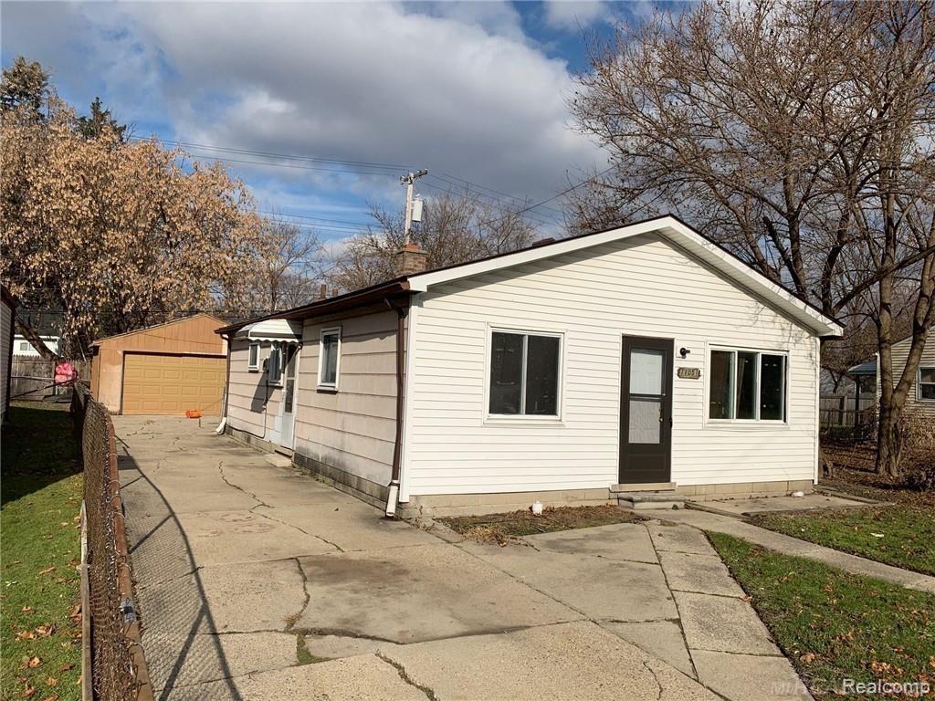 11051 Maxwell Avenue